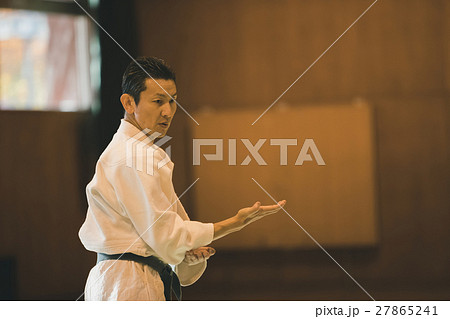 martial artist 27865241