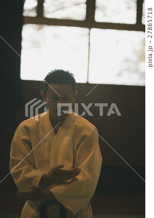 martial artist 27865718