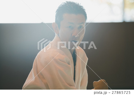 martial artist 27865725