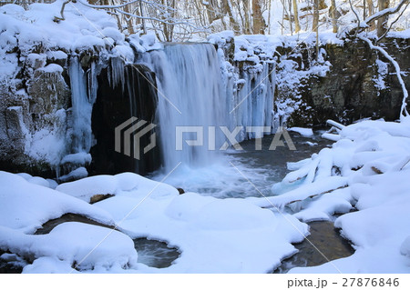 冬の奥入瀬渓流 27876846