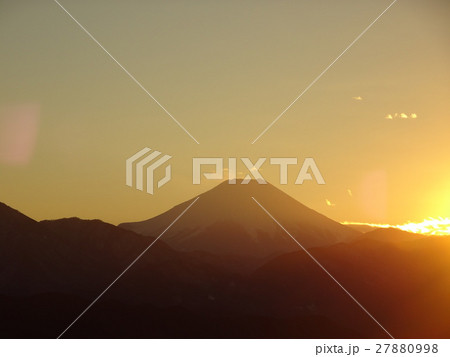 夕焼け富士山 27880998