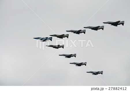 F-4EJ(改)とRF-4Eの編隊飛行 27882412