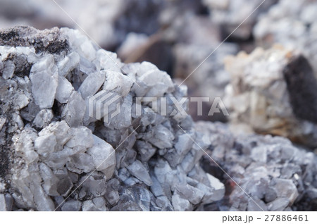 ロライマ山頂の水晶 27886461