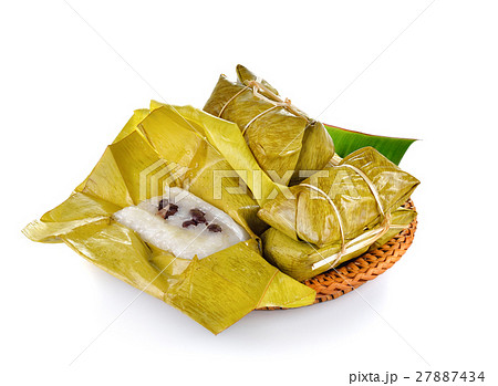 Traditional Thai Dessert, Glutinous rice steamed Traditional Thai Dessert, Glutinous rice steamed 27887434