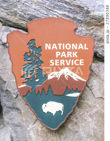 sign in the entrance,North cascade National park sign in the entrance,North cascade National park 27890386