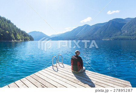 Crescent lake 27895287