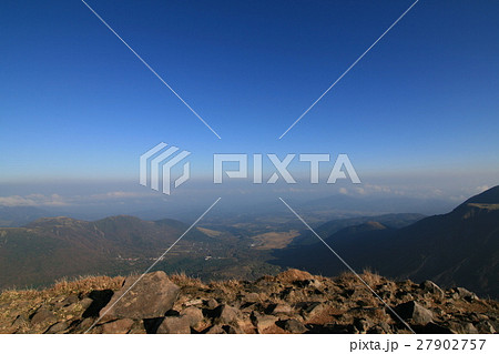 【九重山】なだらかな山肌 27902757