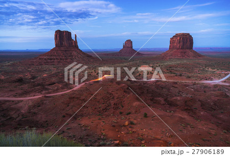 Monument valleys in the sunset,Arizona,usa. Monument valleys in the sunset,Arizona,usa. 27906189