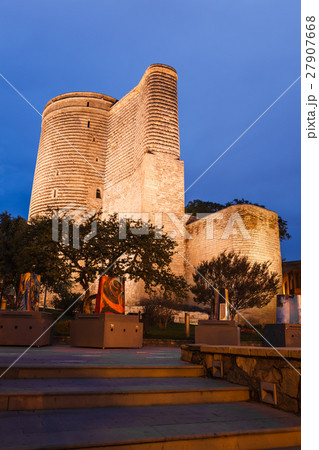 Maiden Tower in the evening Maiden Tower in the evening 27907668