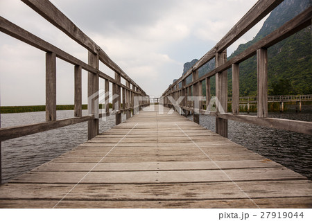 Khao Sam Roi Yod National Park, Thailand. 27919044