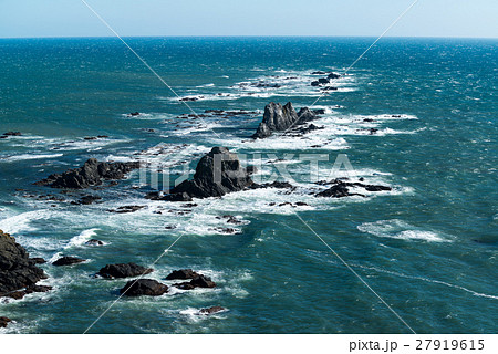 えりも岬の岩礁 27919615