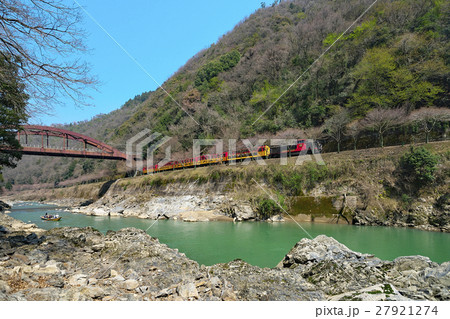 早春のトロッコ列車 早春のトロッコ列車 27921274