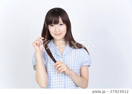 若い女性　美髪　ポートレート 27923012