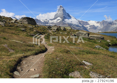 hiking trail to Matterhorn mountain, Switzerland hiking trail to Matterhorn mountain, Switzerland 27924196