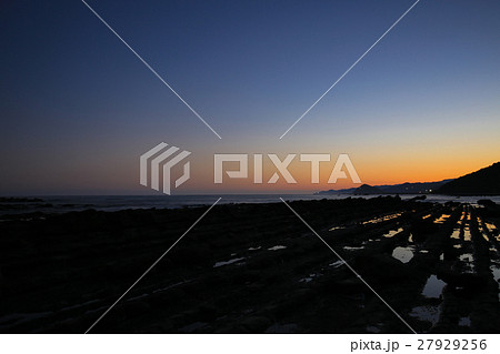 宮崎県宮崎市 日南海岸の夕日 宮崎県宮崎市 日南海岸の夕日 27929256