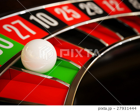 Casino gold roulette close up Casino gold roulette close up 27931444