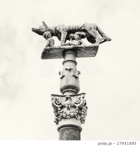 Capitoline wolf suckling twins Romulus and Remus 27931895