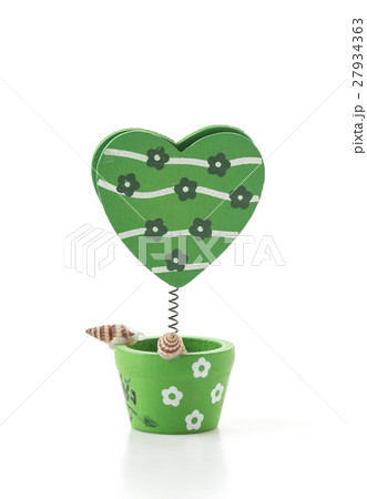 green heart shape clip 27934363