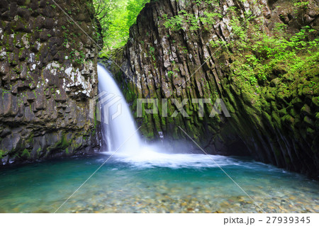 岐阜_新緑の唐谷滝 岐阜_新緑の唐谷滝 27939345