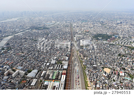 JR吹田駅周辺を空撮 JR吹田駅周辺を空撮 27940553