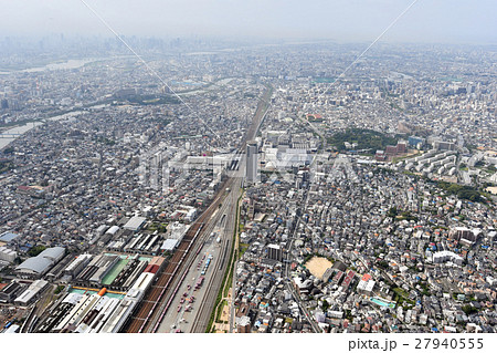 JR吹田駅周辺を空撮 JR吹田駅周辺を空撮 27940555