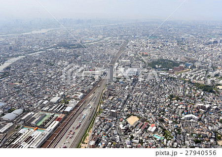 ＪＲ吹田駅周辺を空撮 27940556