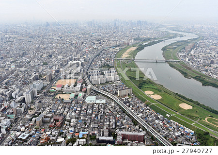 大阪府守口市近辺の淀川を空撮 大阪府守口市近辺の淀川を空撮 27940727