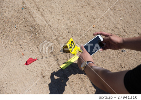 forensic use mobile phone take picture of evidence 27941310