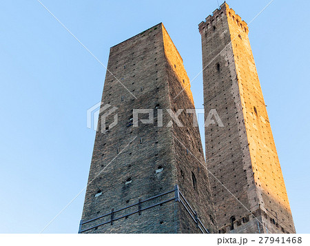 Two Towers (Due Torri) and blue sky in Bologna Two Towers (Due Torri) and blue sky in Bologna 27941468