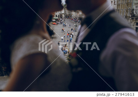 Royal wedding in the old town 27941613