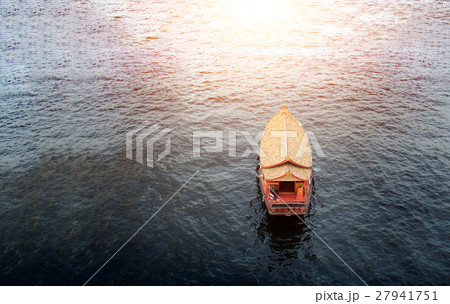 vintage boat on river vintage boat on river 27941751