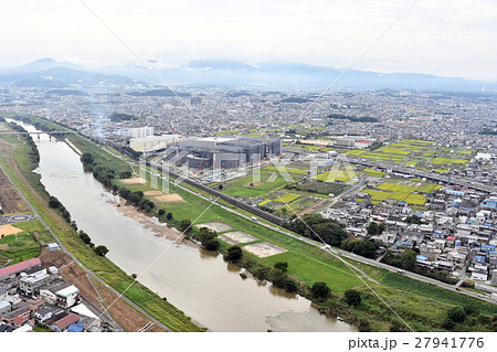 藤井寺市近辺の大和川を空撮 藤井寺市近辺の大和川を空撮 27941776