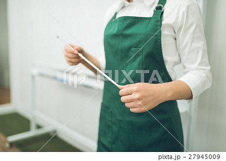 講師 講師 27945009