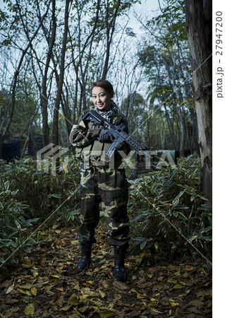 サバイバルゲーム　ポートレート 27947200