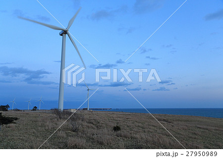 道東の海岸の風力発電 道東の海岸の風力発電 27950989