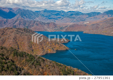 Lake Chuzenji from Hangetsuya observation deck. 27951361