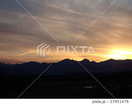 坂東大橋近辺から秩父方面の夕日 坂東大橋近辺から秩父方面の夕日 27951476