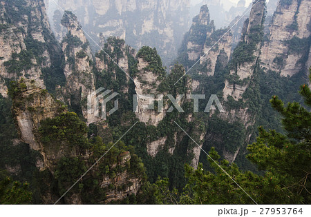 Zhangjiajie Landscape 27953764