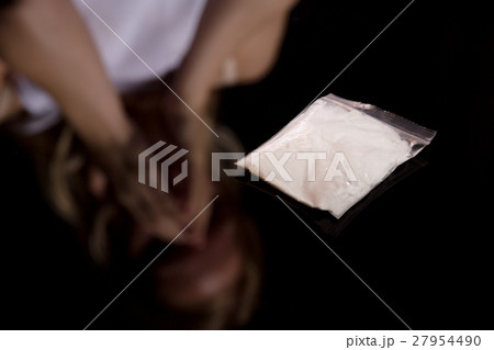 narcotic pack on black narcotic pack on black 27954490