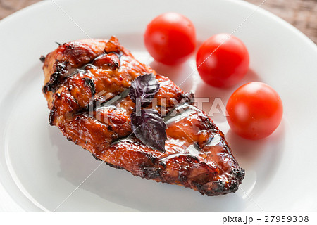Grilled chicken steak with cherry tomatoes Grilled chicken steak with cherry tomatoes 27959308