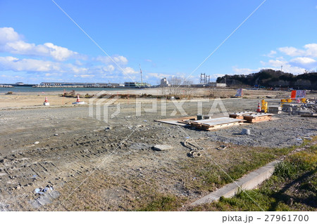 復興中の原釜尾浜海水浴場 27961700