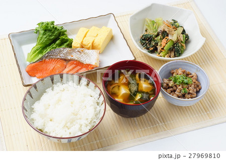 朝食 朝食 27969810
