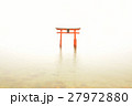 湖上の鳥居 27972880