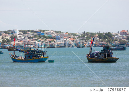 nautical fishing coracles on sea, tribal boats nautical fishing coracles on sea, tribal boats 27978077