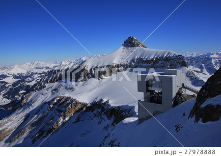 Summit station of a cable car and mount Oldenhorn 27978888