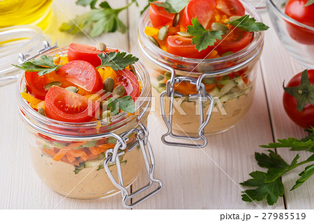 Healthy breakfast - hummus with vegetables. 27985519