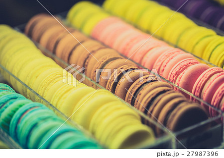 macarons vintage style. macarons vintage style. 27987396