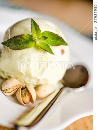 pistachio ice cream pistachio ice cream 27987950