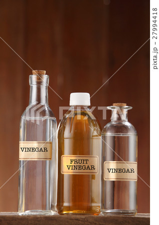 vinegar vinegar 27994418
