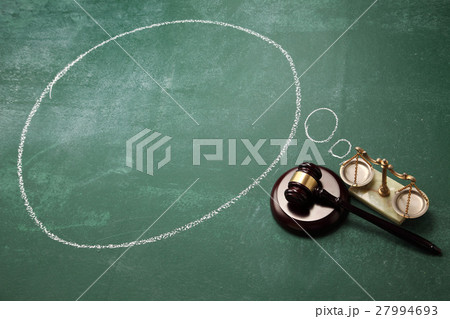 gavel hammer 27994693